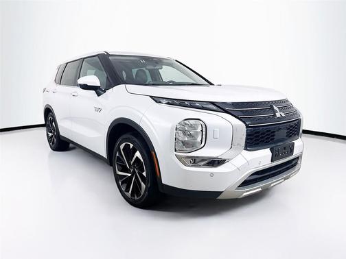 2023 Mitsubishi Outlander PHEV SE S-AWC