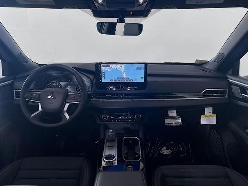 Black Diamond 2026 Mitsubishi Outlander SE