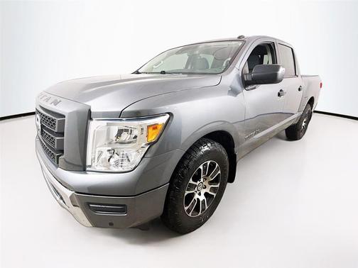 2021 Nissan Titan SV