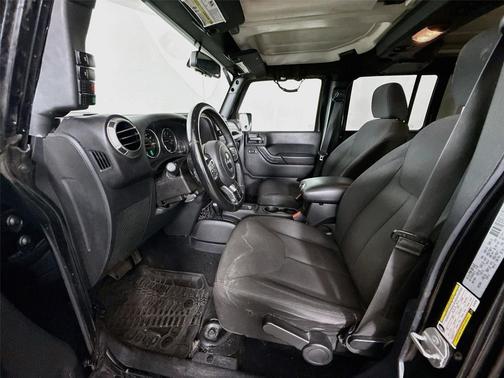 Black Clearcoat 2016 Jeep Wrangler Unlimited Sport