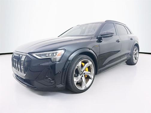 2022 Audi e-tron S Prestige