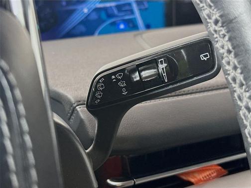 Infinite Black Metallic Clearcoat 2025 Lincoln Navigator Reserve