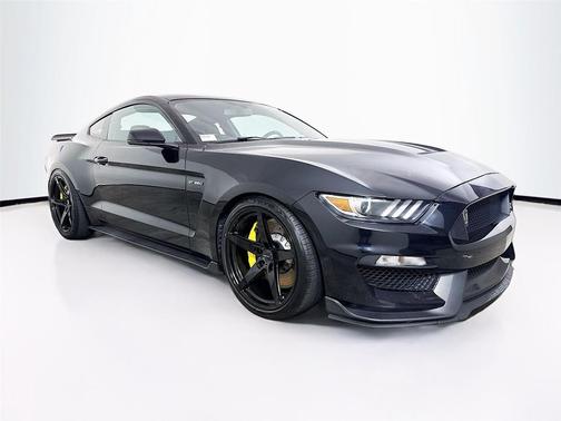 2017 Ford Shelby GT350 Base