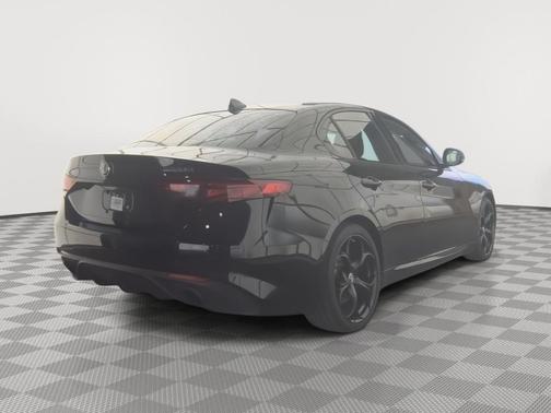 Alfa Black 2019 Alfa Romeo Giulia Ti Sport