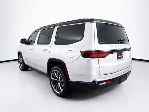 2022 Jeep Wagoneer Series III 4x2