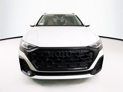 2025 Audi Q8 55 Premium Plus