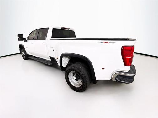 2025 Chevrolet Silverado 3500 LT