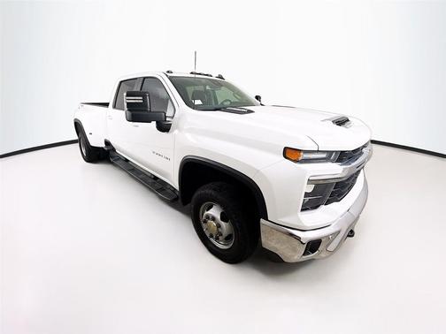 2025 Chevrolet Silverado 3500 LT