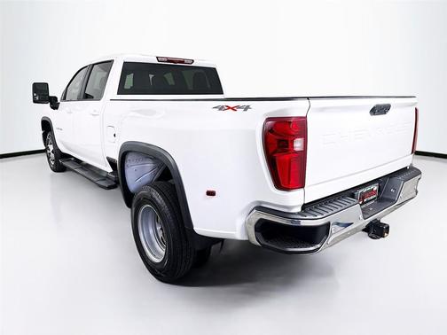 2025 Chevrolet Silverado 3500 LT