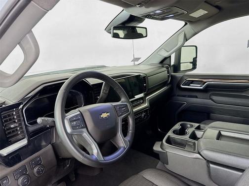 2025 Chevrolet Silverado 3500 LT