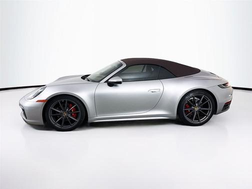 2020 Porsche 911 Carrera 4