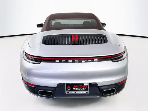 2020 Porsche 911 Carrera 4