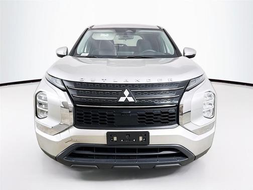 2022 Mitsubishi Outlander ES 2.5 2WD