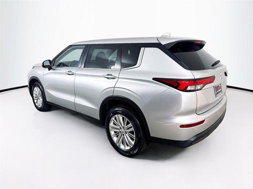 2022 Mitsubishi Outlander ES 2.5 2WD