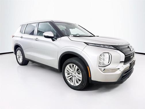 2022 Mitsubishi Outlander ES 2.5 2WD