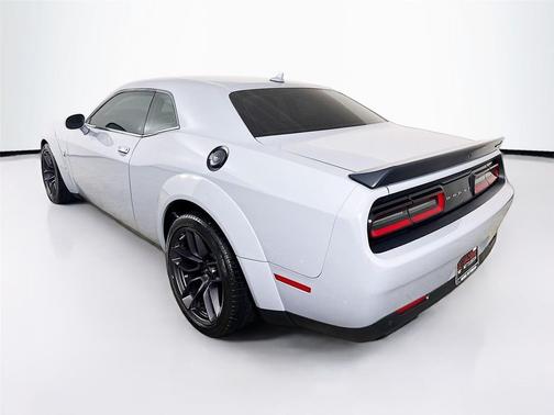 2022 Dodge Challenger R/T Scat Pack Widebody