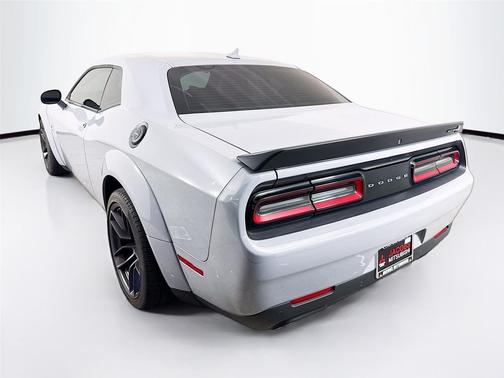 2022 Dodge Challenger R/T Scat Pack Widebody