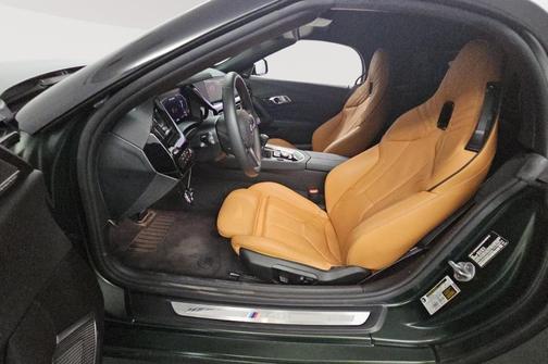 Frozen Deep Green Metallic 2025 BMW Z4 M40i