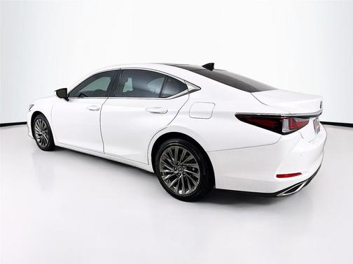 2025 Lexus ES 350 Ultra Luxury