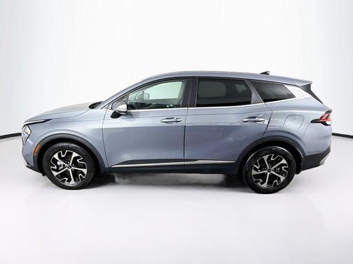 Everlasting Silver 2023 Kia Sportage EX