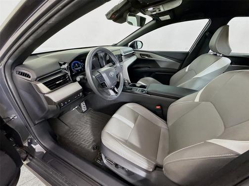 Underground 2025 Toyota Camry SE