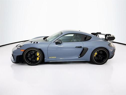 2025 Porsche 718 Cayman GT4 RS