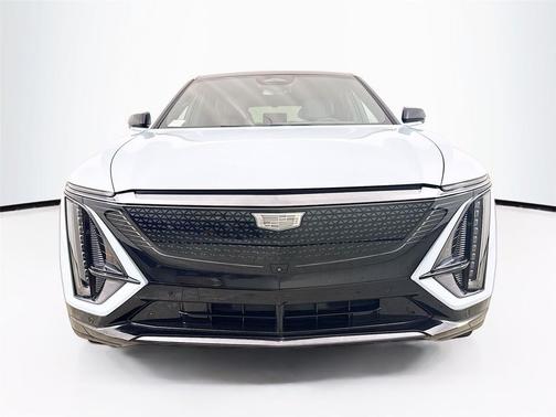2025 Cadillac LYRIQ Sport