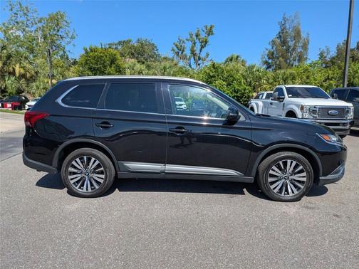 2019 Mitsubishi Outlander SEL