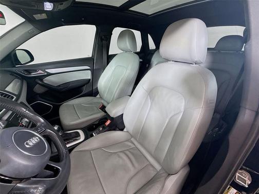 Brilliant Black 2018 Audi Q3 2.0T Premium Plus