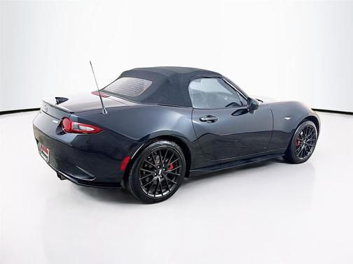 2016 Mazda MX-5 Miata Club