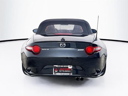 2016 Mazda MX-5 Miata Club