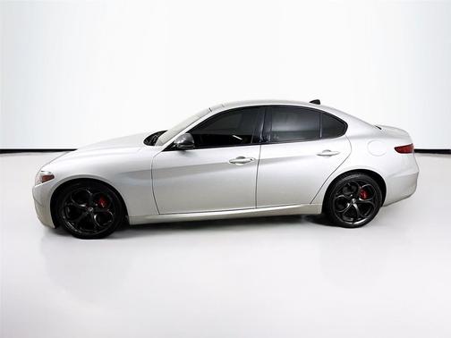 2019 Alfa Romeo Giulia Base