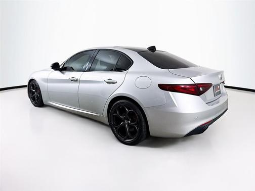 2019 Alfa Romeo Giulia Base