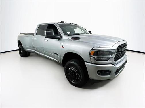 2024 RAM 3500 Big Horn Crew Cab 4x4 8' Box