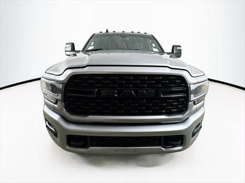 2024 RAM 3500 Big Horn Crew Cab 4x4 8' Box