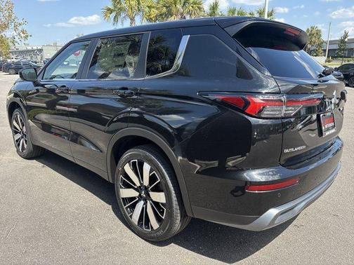 2025 Mitsubishi Outlander SE 2.5 2WD