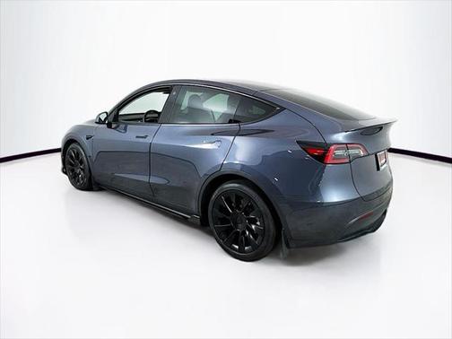 2022 Tesla Model Y Long Range Dual Motor All-Wheel Drive