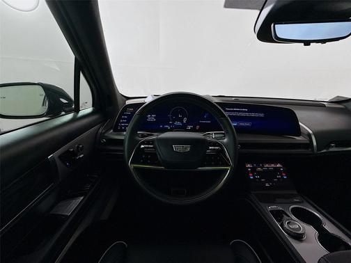 2026 Cadillac VISTIQ Platinum