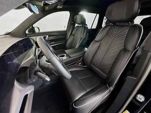 2026 Cadillac VISTIQ Platinum