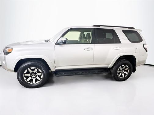 2024 Toyota 4Runner TRD Off Road