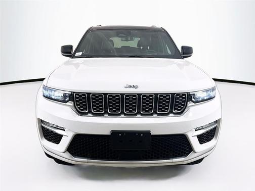 Bright White Clearcoat 2022 Jeep Grand Cherokee 4xe Summit