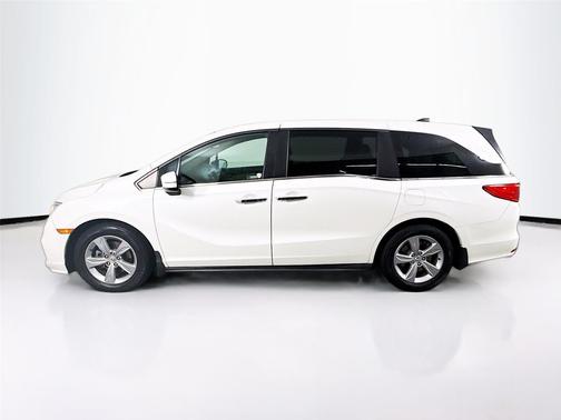 White Diamond Pearl 2019 Honda Odyssey EX