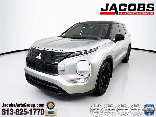 Alloy Silver Metallic 2023 Mitsubishi Outlander SEL Black Edition