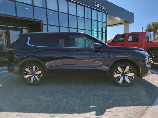 2025 Mitsubishi Outlander SE 2.5 2WD