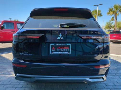 2025 Mitsubishi Outlander SE 2.5 2WD