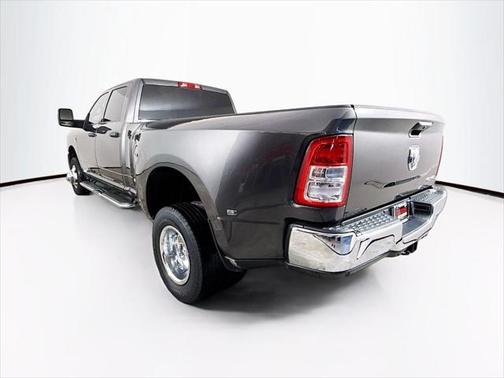 2024 RAM 3500 Tradesman Crew Cab 4x4 8' Box