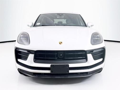 2024 Porsche Macan Base (PDK)