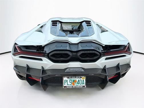 2024 Lamborghini Revuelto Coupe