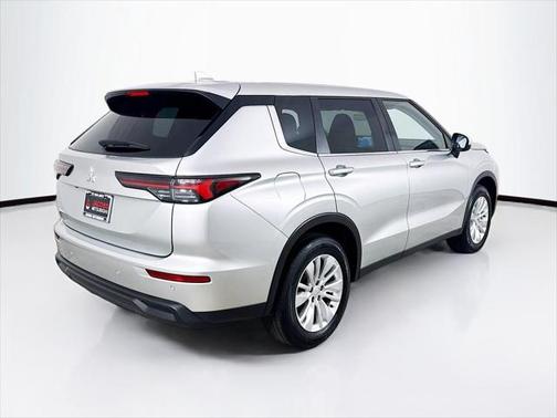 2025 Mitsubishi Outlander ES 2.5 2WD