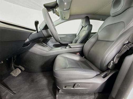 Pearl White Multi-Coat 2026 Tesla Model Y Long Range Launch Series